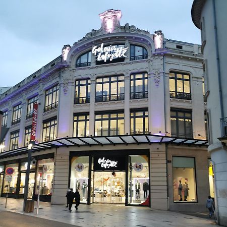 Confortable Appart 1Er Etage Centre Ville Netflix Béziers Eksteriør bilde