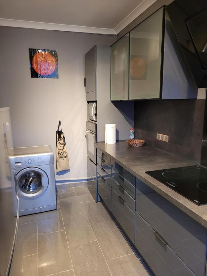 Confortable Appart 1Er Etage Centre Ville Netflix Béziers Eksteriør bilde