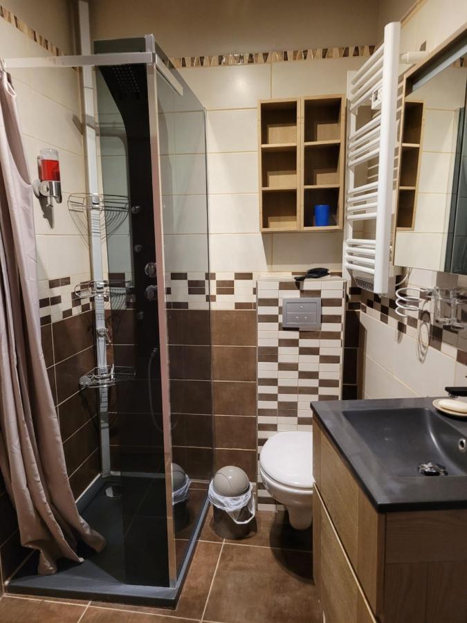 Confortable Appart 1Er Etage Centre Ville Netflix Béziers Eksteriør bilde